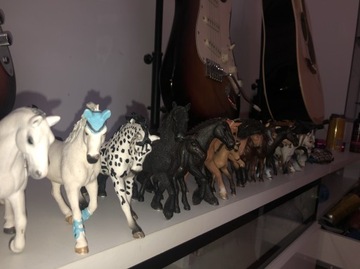 Figurki koni SCHLEICH