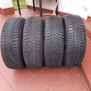 Opony 235/65/R17 plus felgi +kpl Jak nowe