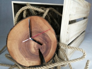 Zegar drewniany z plastra jabłoni, loft