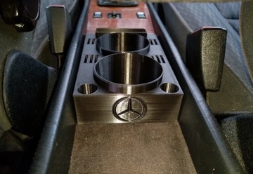 Cup holder do Mercedesa W124 2 kubki 