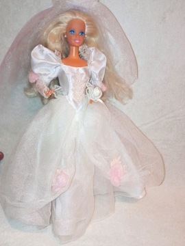 Vintage Barbie Lalka w sukni ślubnej z lat 90 