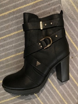 Buty Guess - Rozmiar 40