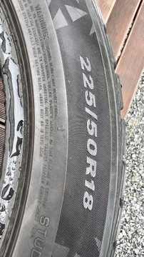 Opony zimowe 225/50 R18 - cena za komplet 4szt.