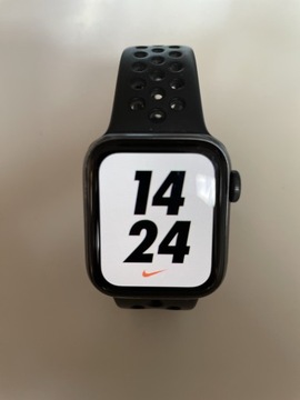 Apple Watch 5 Nike 40mm LTE space grey