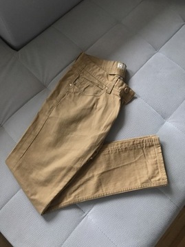 Beżowe spodnie Cropp