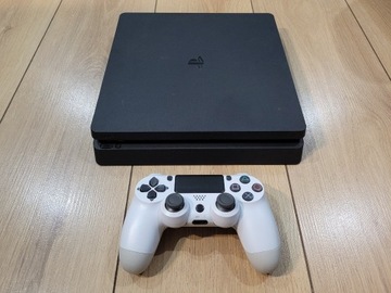 Ps4 Slim, 2216A, 500GB + Pad