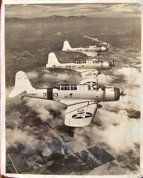 Trzy Vought SB2U-1 Vindicators VB-3 foto z 1939r. 