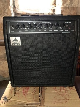 GX-30 Guitar Amplifier - wzmacniacz gitarowy