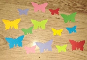 Motylki z papieru