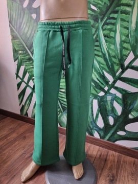 Spodnie dresowe zielone r M/L