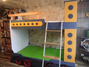 Łóżko piętrowe dla dzieci lokomotywa 215x104x187cm