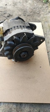 Alternator z pompa vacum