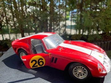 Ferrari GTO 1962 Bburago (1:18)