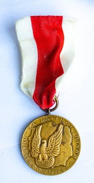 Medal ZA ZASŁUGI DLA OBRONNOŚCI KRAJU