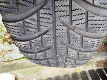 Opony zimowe SUV Bridgestone 215/65R17 