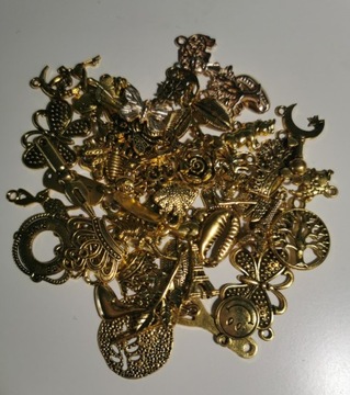 Złoty metal charms zawieszka do wyrobu biżuterii 