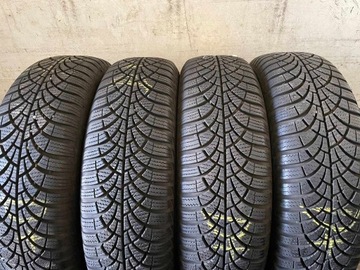 Opony zimowe 175 65 R15 GoodYear komplet jak nowe