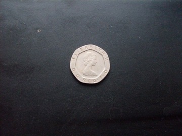 Twenty Pence  Elżbieta II 1982r . 20 pensów. 