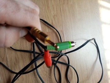 Kabel do podłączenia głośników