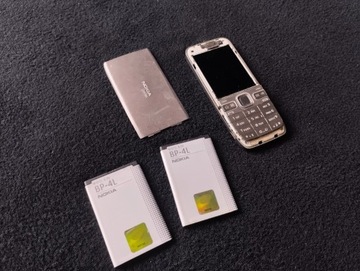 Nokia E52 + 2x oryginalna bateria