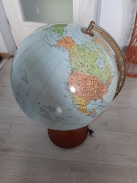Duży  globus