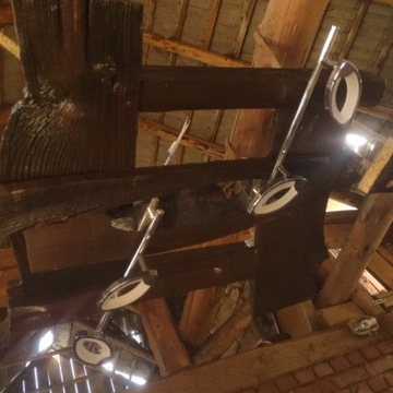 Ręcznie wykonana  lampa ze starego drewna RETRO