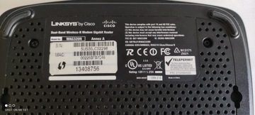 Router Gigabit Wireless-N LINKSYS WAG320N