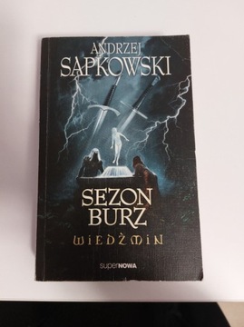 Sezon burz A. Sapkowski