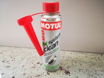 MOTUL Fuel System Clean 300 ml  dodatek do benzyny