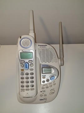 Telefon bezprzewodowy Panasonic KX-TG2224