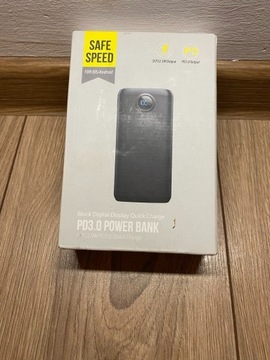 Power bank z wyświetlaczem