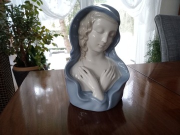 figurka porcelanowa Madonny