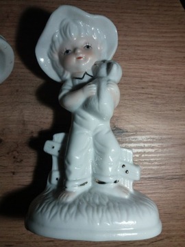 Porcelana Figurki Chłopiec i Dziewczynka - lata 70