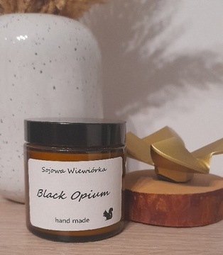 Świeca sojowa o zapachu perfum Black Opium 