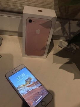 iPhone 7 Rose Gold/różowy 32GB
