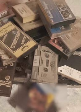 Około  60 Starych Kaset Magnetofonowych