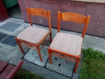 dwa drewniane krzesła lata 80-te (Czechosłowackie)