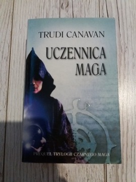 TRUDI CANAVAN UCZENNICA MAGA TOM 0,5