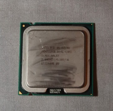 Pentium Dual - Core 2.00GHZ/1M/800 SLA8Y