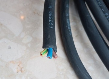 Kabel gumowy 3G1,5 H07RN-F giętki i wytrzymały 8m
