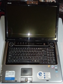 Laptop Asus M70V. Na części.