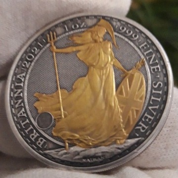 Moneta srebrna Britannia 2021 antique+gold