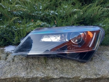 Lampa Skoda Superb 3 Xenon Lewa IGŁA 