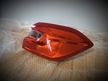 Lampa Tylna prawa do Ford Fiesta Mk8  !!!