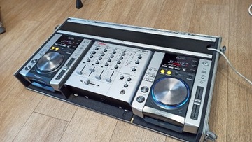 2x Pioneer cdj 200, Vestax vmc 004, Case