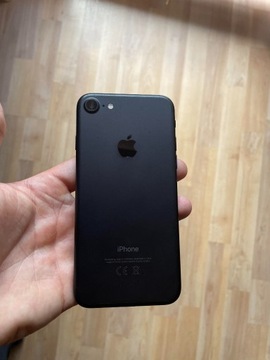 iPhone 7 - świetny stan + nowa bateria
