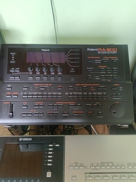 Roland RA-800/Korg/Yamaha 