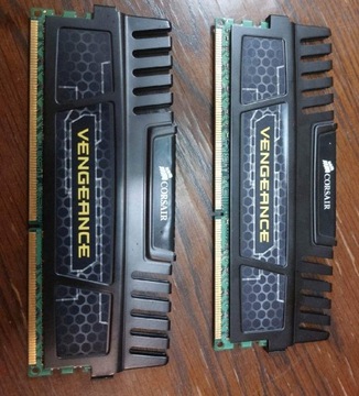 CORSAIR pamięć RAM 8GB