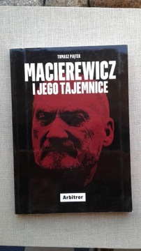 Macierewicz i jego tajemnice 