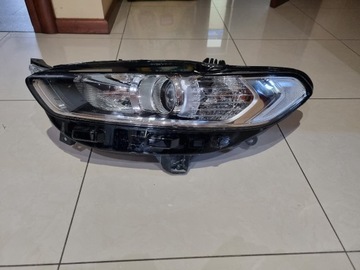 FORD MONDEO MK5 LAMPA